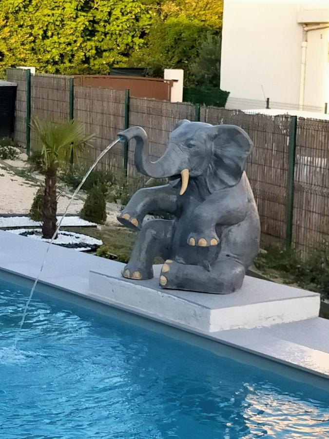 Le Klelogi Hotel Fontvieille Kültér fotó